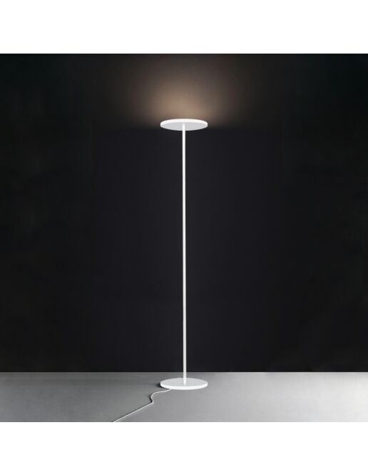 Artemide-gulvlampe-hvid.jpeg