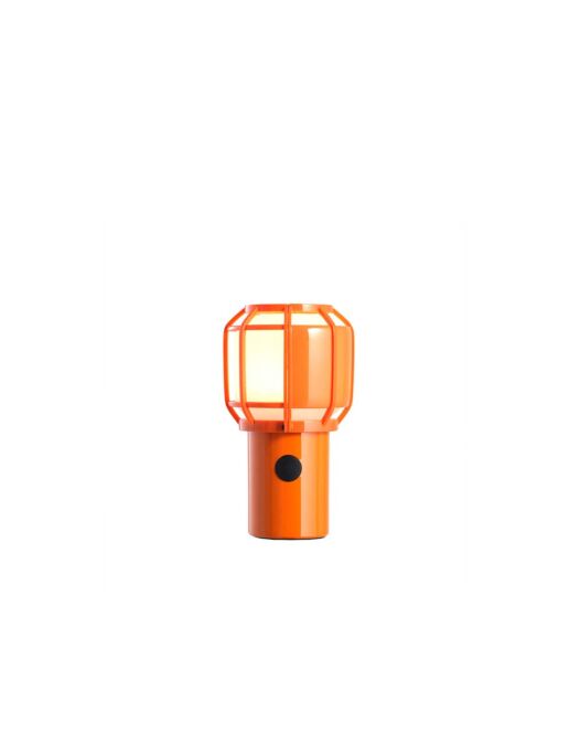Chispa-batteri-bordlampe-oranget-Marset_lampefeber.jpg