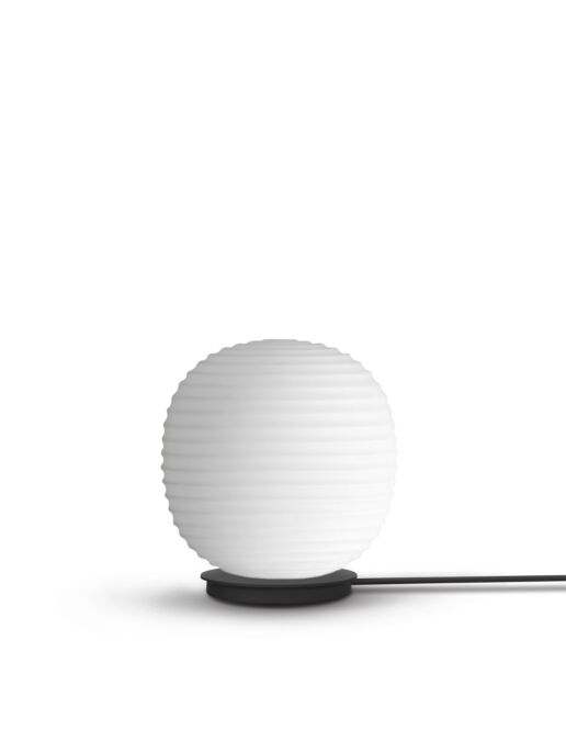New_works_lantern_globe_bordlampe_small_1-min.jpg