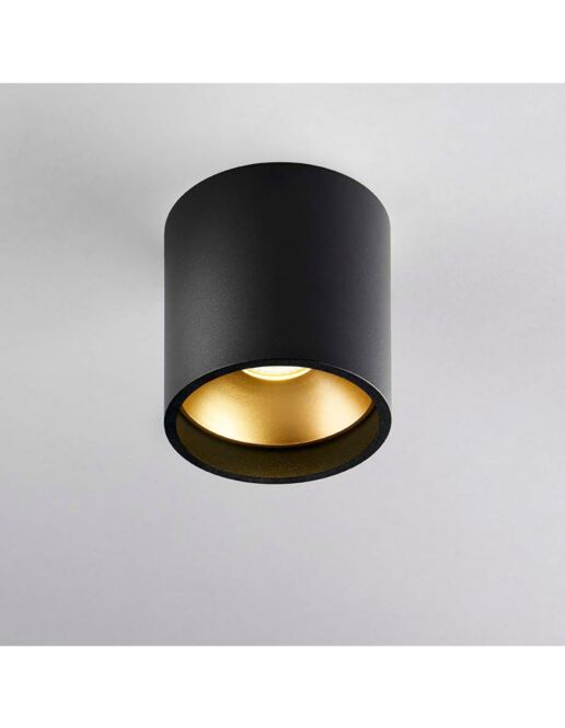 Solo-Round-Black-Gold.jpg
