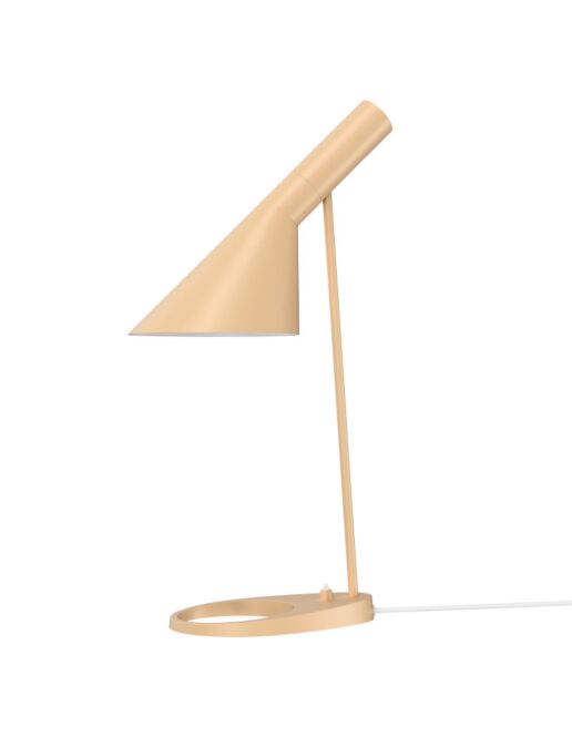 louis-poulsen-aj-bordlampe-warm-sand-min.jpg
