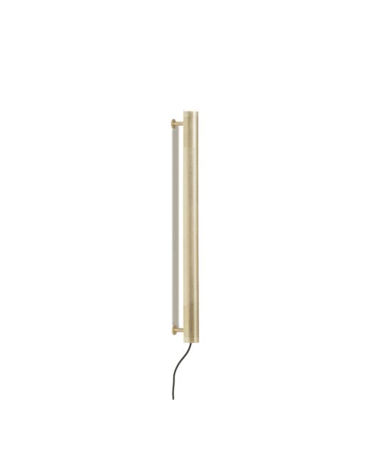 nuad-vaeglampe-700-messing.jpg