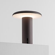 artemide_takku_portable_bordlampe_graa-min.jpg