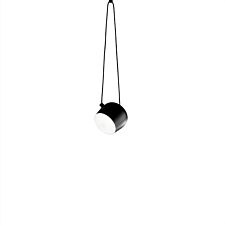flos-aim-small-pendel-sort.jpeg