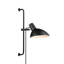halo-design-metropole-grande-vaeglampe-i-sort-min.jpg