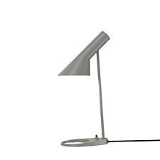 louis-poulsen-aj-mini-bordlampe-warm-grey-min.jpg
