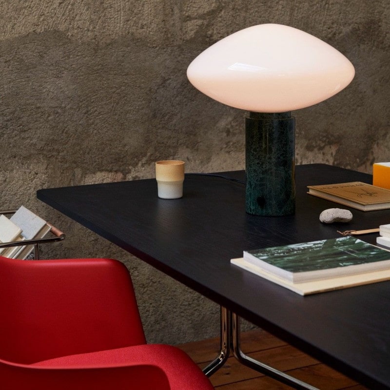 &tradition Mist bordlampe med hvidt m&aelig;lkeglas
