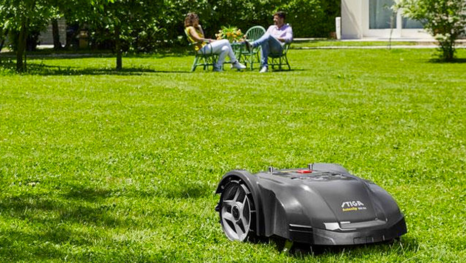 Stiga robotplaeneklipper til haven - Køb online