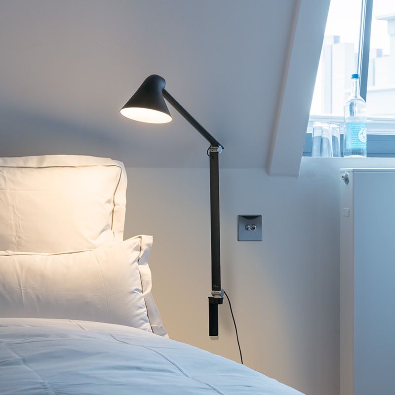 Louis Poulsen NJP l&aelig;selamper med justerbart design og innovativt LED-lys