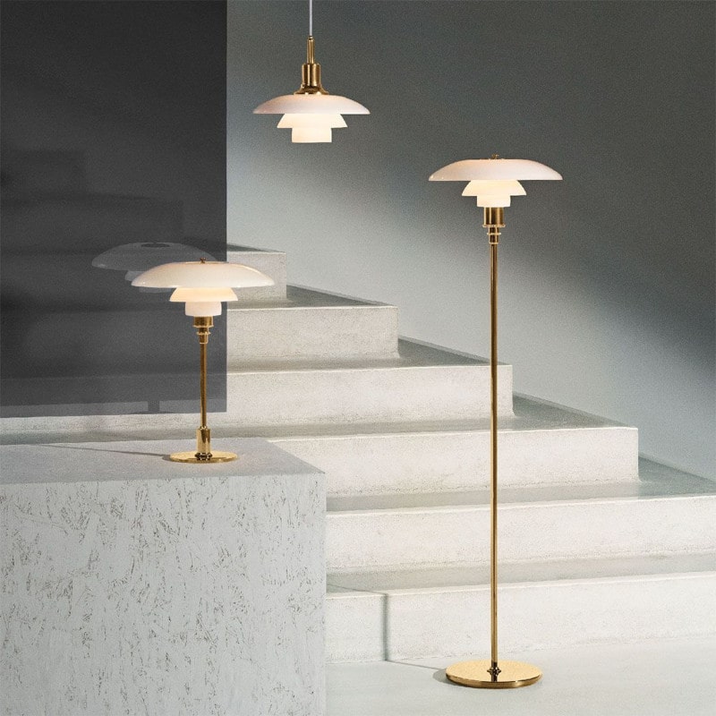 Louis Poulsen PH 3&frac12;-2&frac12; gulvlampe i luksuri&oslash;s messing finish