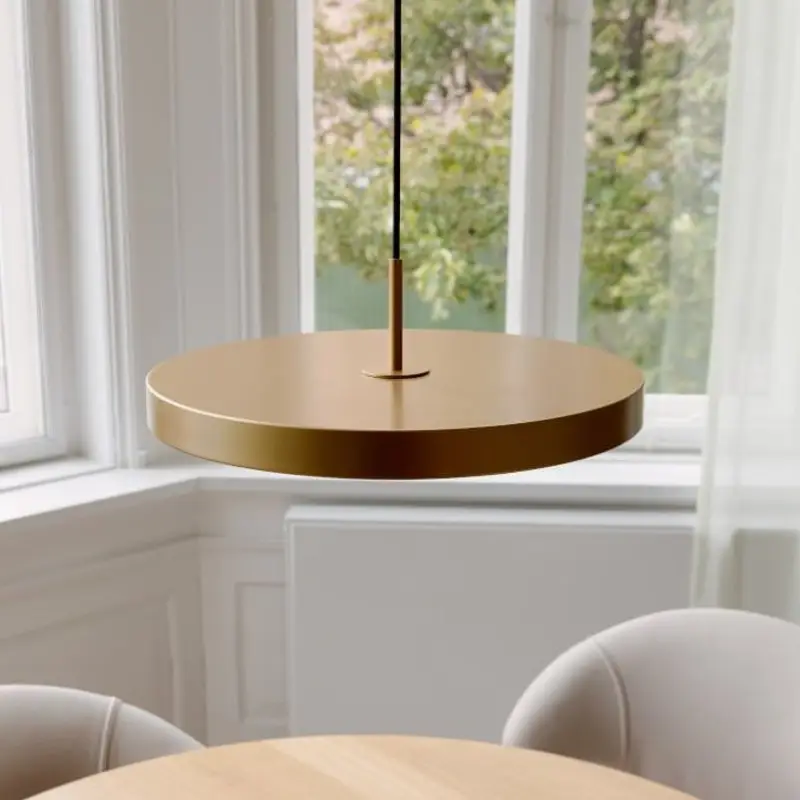 Messing lampe fra Umage